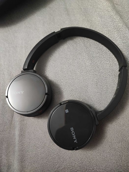 Vând schimb căști Sony wh-ch500 negre