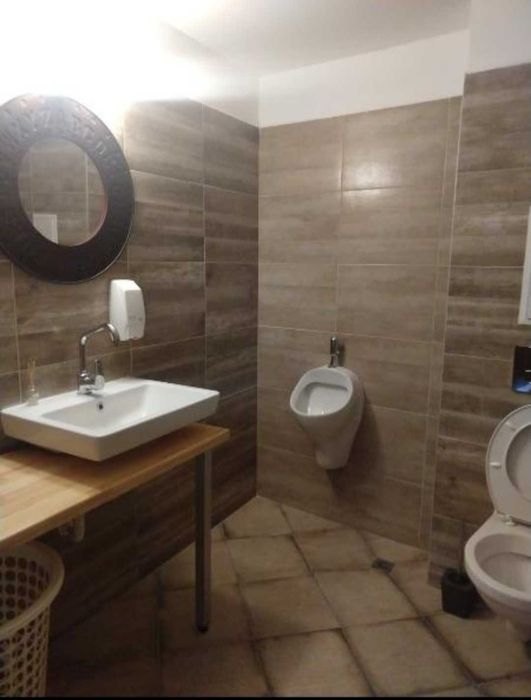 Продавам кокетно кафене 91 м2 в топ център гр. Варна