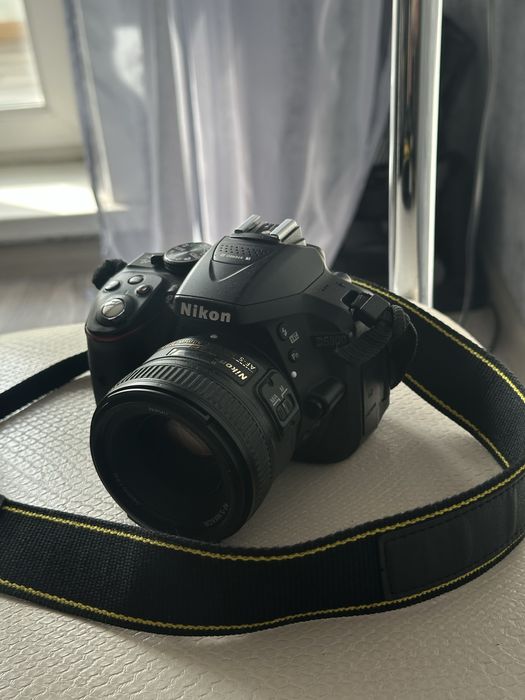 Срочно! Продам Nikon 5300
