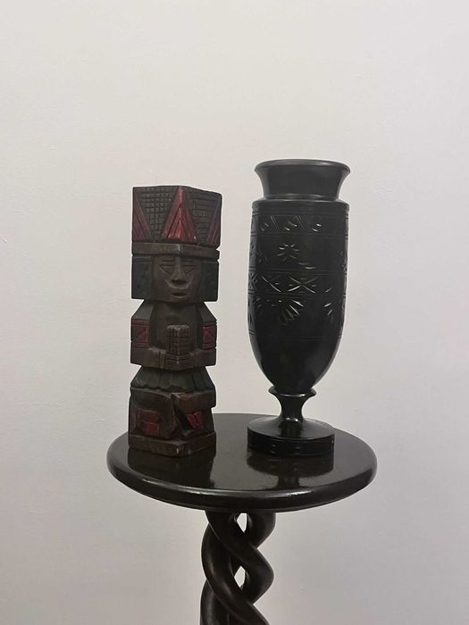 Doua piese lemn de esenta tare bibelouri statueta sculptura bibelou