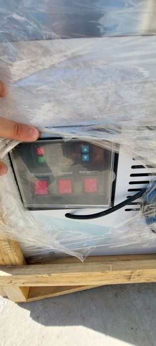 Vitrina Qandolat va tortlar uchun universal vitrina xolodilnik (Yangi