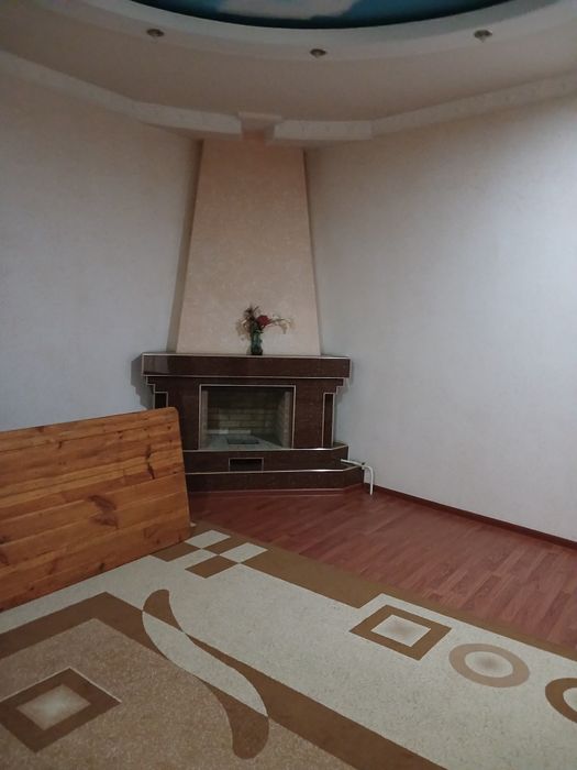 Самарканд вилояти,Булунгур туманида 2 каватли уй сотилади.