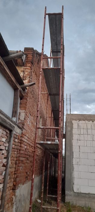 Mai compactor schela 0.6m si lata fatada  constructi
