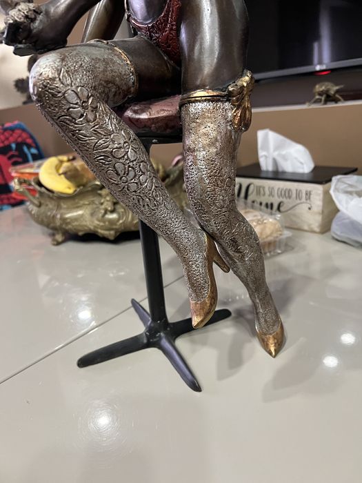 Statueta bronz nud
