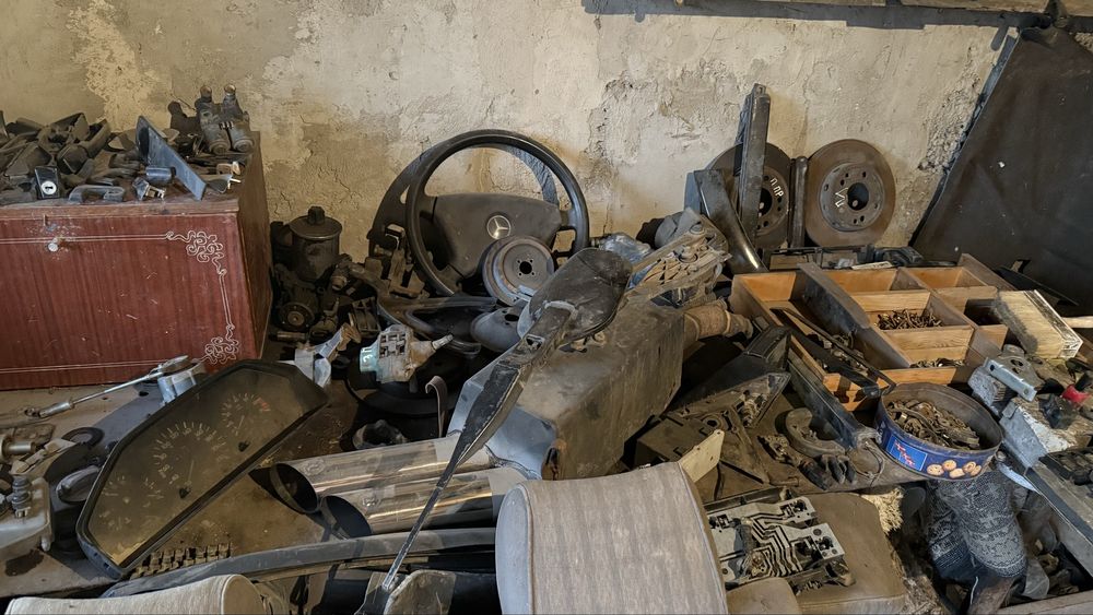 Запчасть мерседес 124