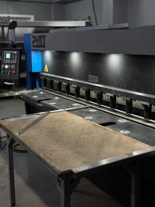 Услуги гильотины и гибочного станка