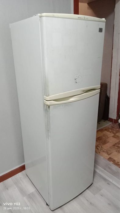 Продам холодильник