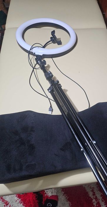 Vand pat de gene extensbil cu lampa si pernuta de gene !