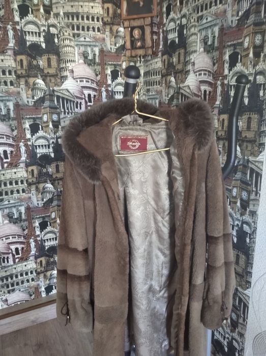 Продам шубу, хорошего качества