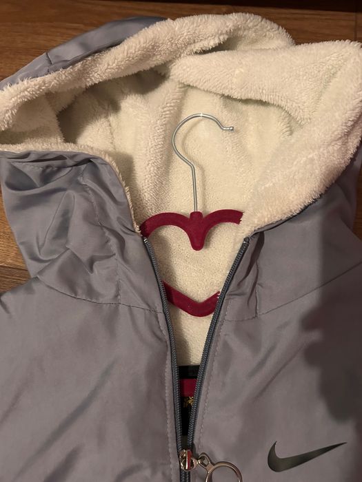 Есенно яке сиво с качулка