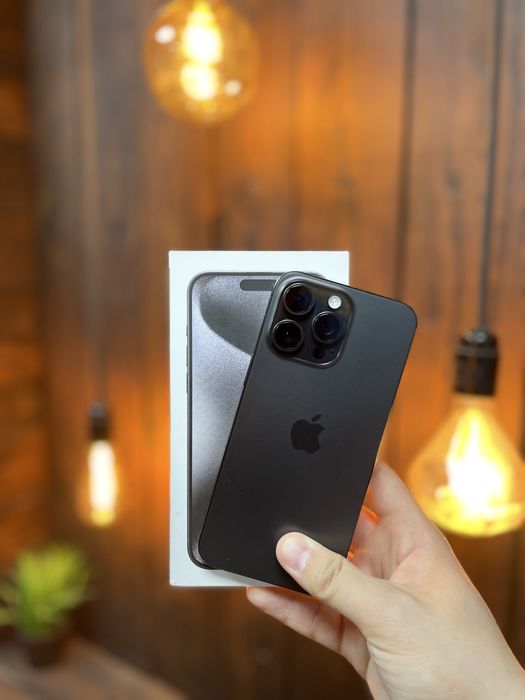 Iphone 15 pro Max 320,000