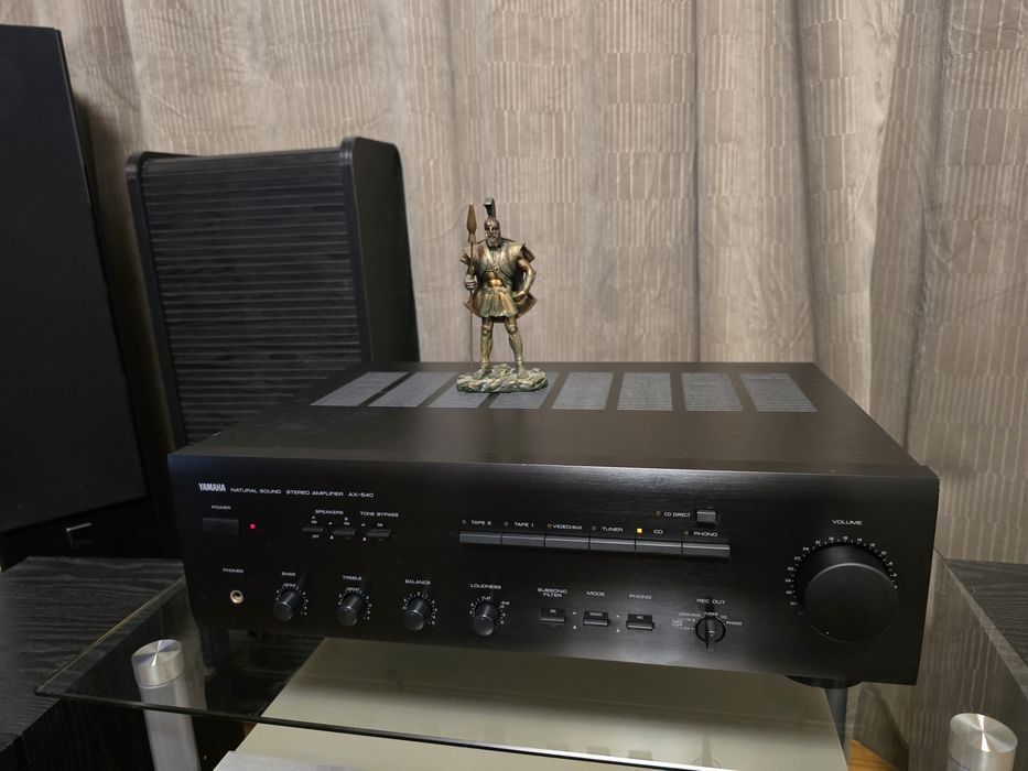 Yamaha AX-540 – Amplificator Stereo Hi-Fi Made in Japan – 2×85W / 8Ω