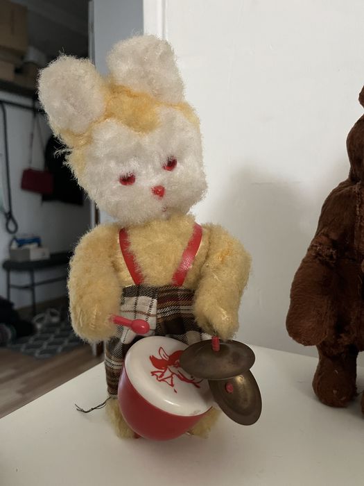 Механични играчки от 70те години