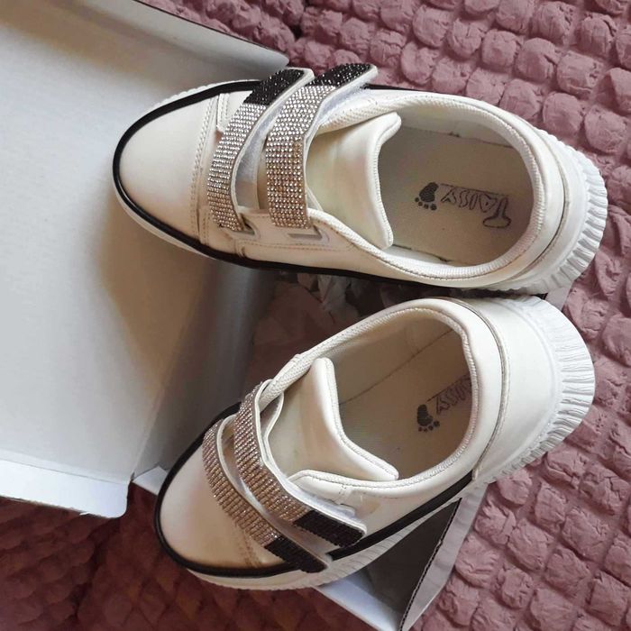 Спортни   Обувки