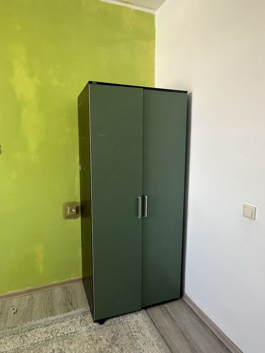 Шкаф б/у. Подходит для спальни