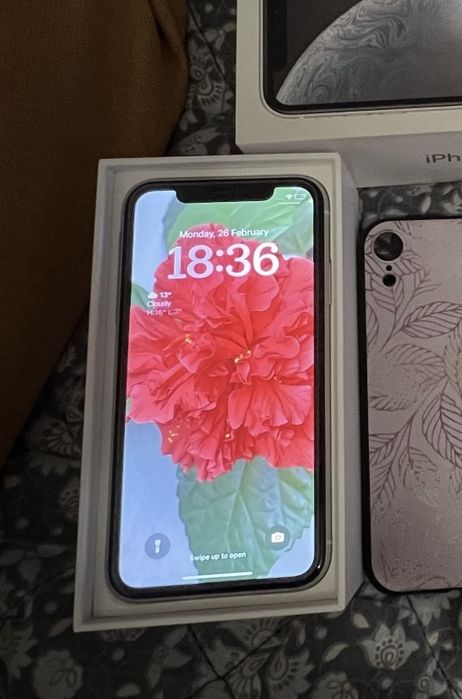 Iphone XR бял, като нов