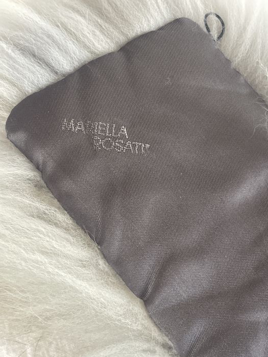 Mariella  Rosati guler blana raton gri