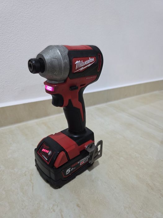 Pistol impact biți milwakee M18 CBLID
