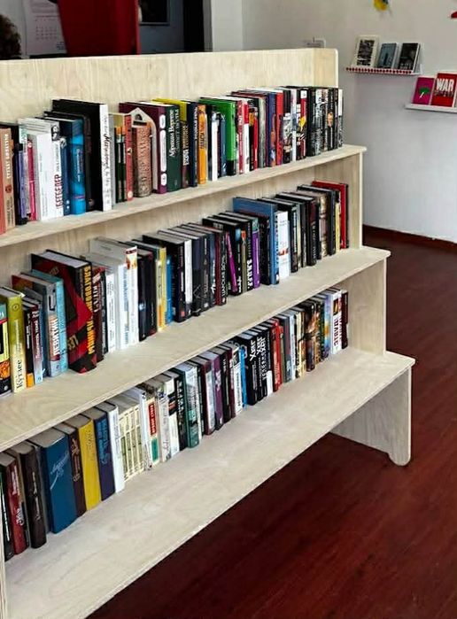 Стеллаж из древесины