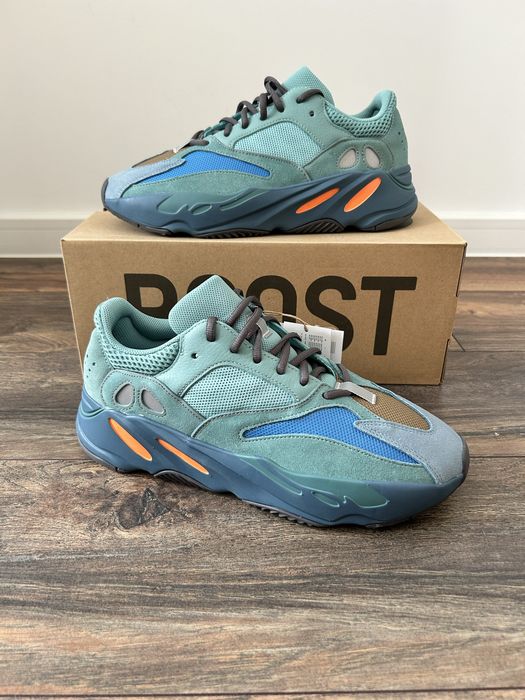 Adidas YEEZY 700 Fade Azure . Noi in cutie. 39 1/3, 40 , 40 2/3