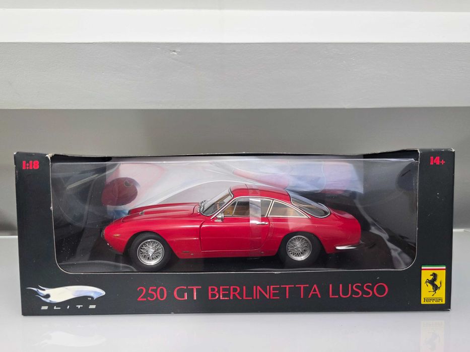 Macheta Auto 1/18 Hotwheels Elite Ferrari 250 GT Berlinetta Lusso