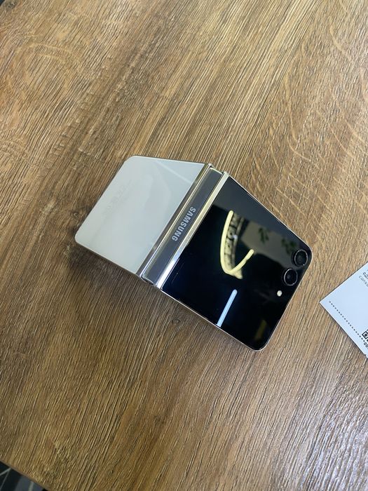 продам   либо обмен samsung Z flip 5