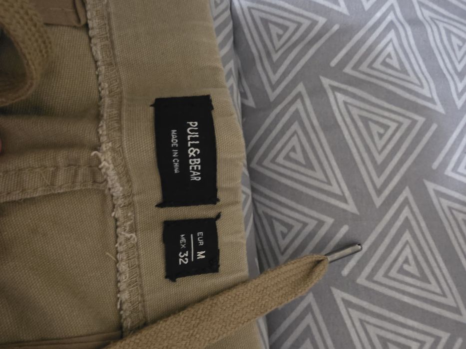 Pantaloni eleganti si casual