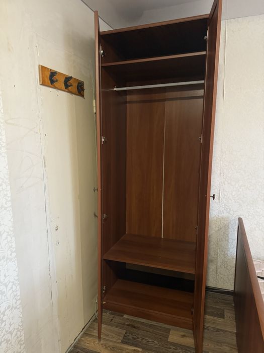 Продам спальный гарнитур