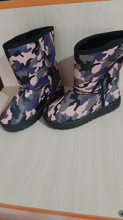 Сатылады новый зимний угги