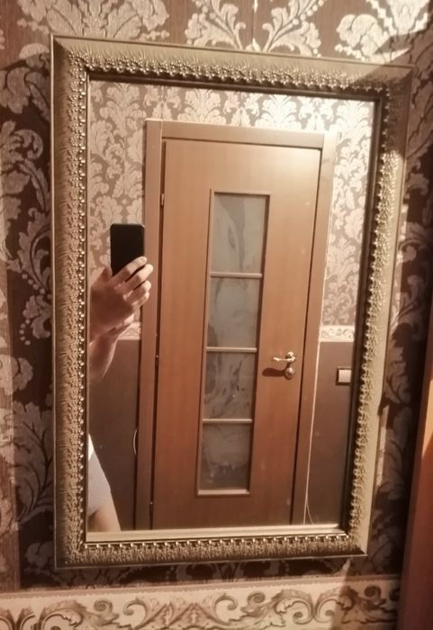Продам зеркало в винтажной раме