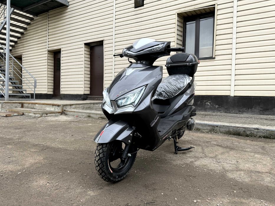 Новый мопед M8 2025 года • 0 км • С кофром • 350 000 тг