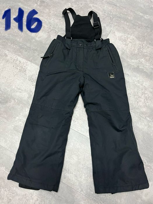 Пальто и куртки девочковые