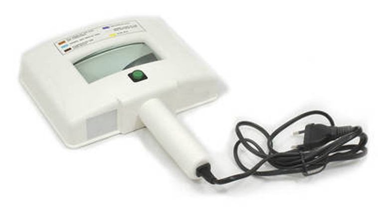 Лампа лупа за диагностика и анализ на кожата Wood