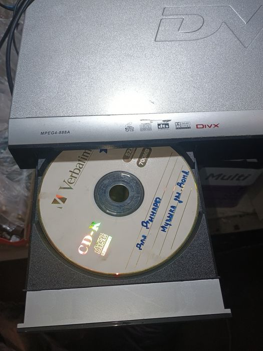 Плееры диски кассеты LG Sony.