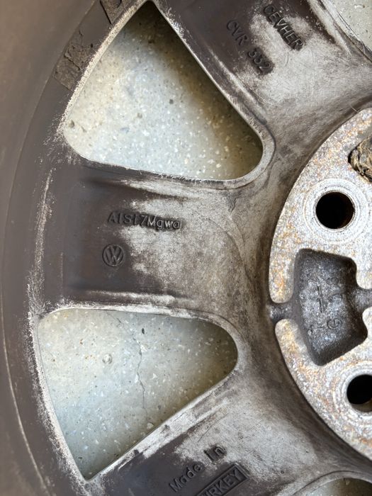 Jante r17 cu cauciucuri de vara 235/65/17