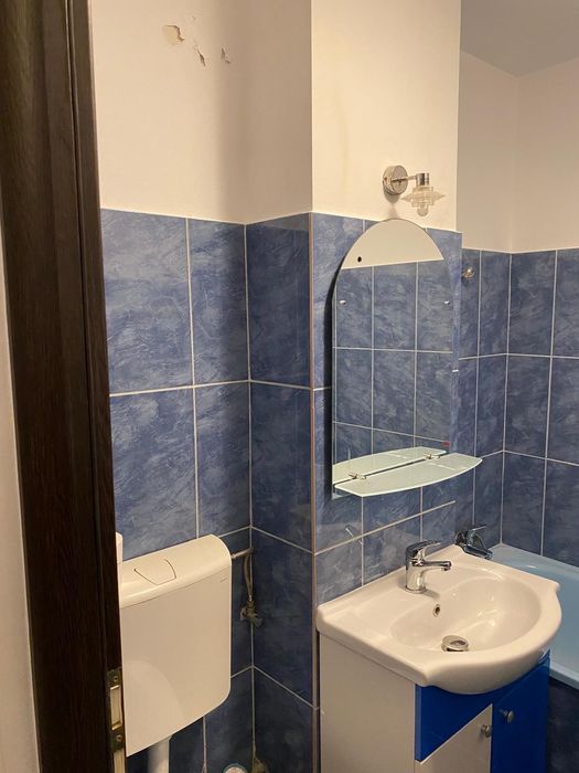 Închiriez garsonieră