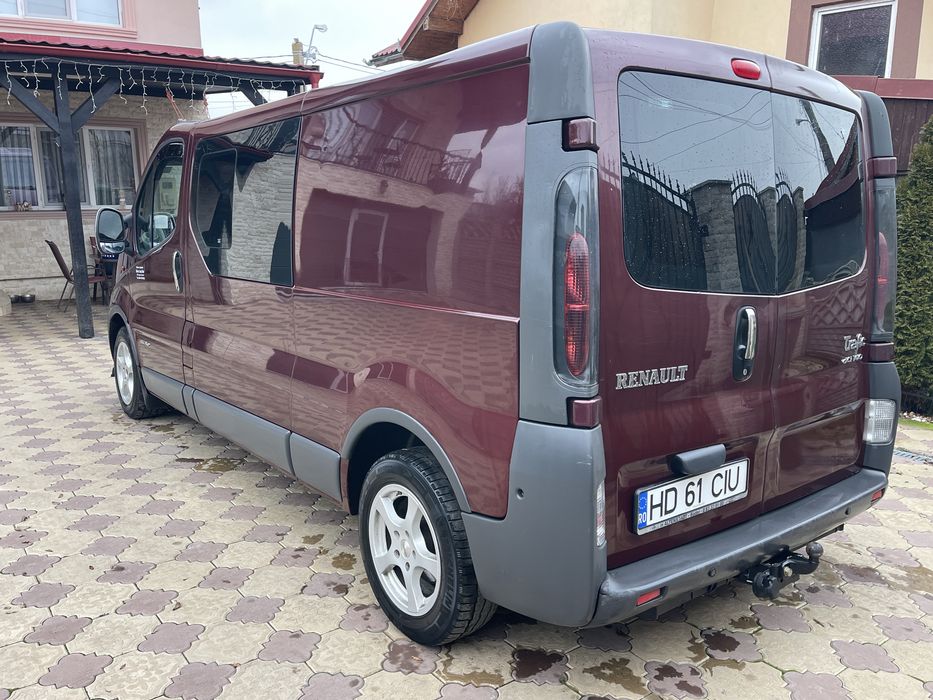 Renault trafic 6 locuri