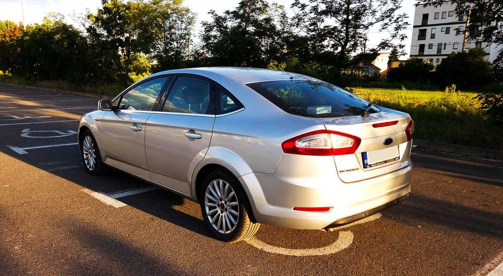 Vând FORD MONDEO MK4 2014 [fara schimb]