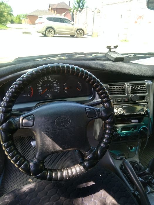 Продам тайота карина е универсал!