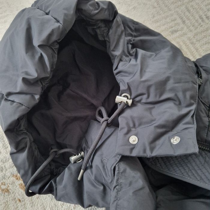 Продам пуховик брендовый