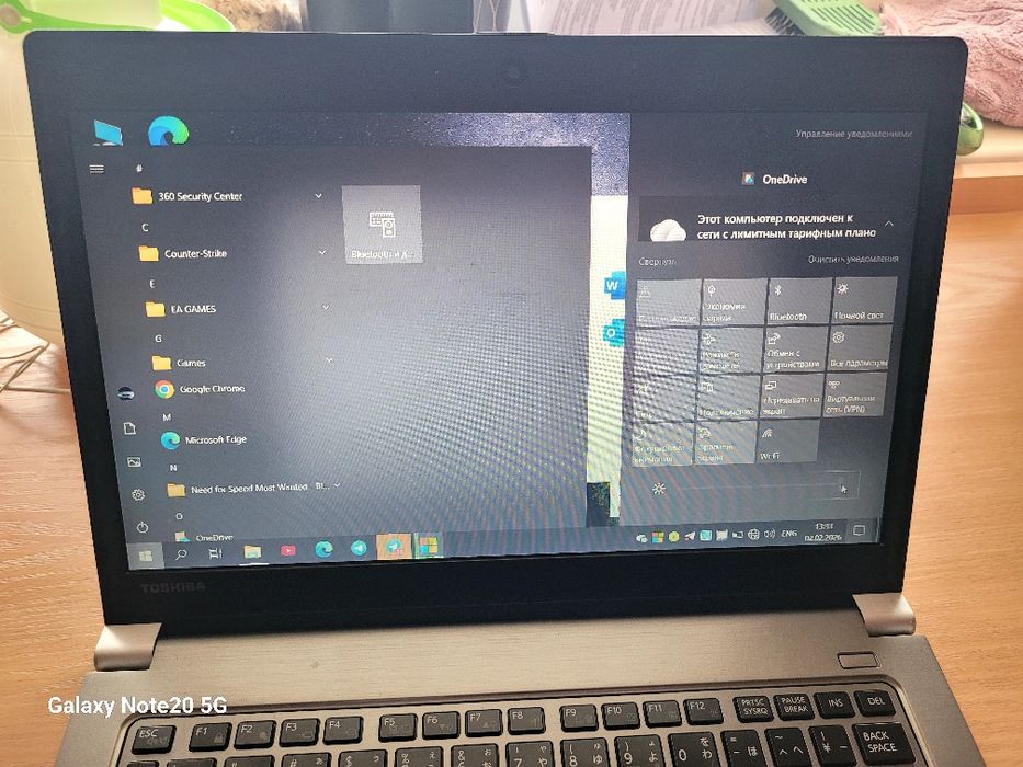 Noutbuk toshiba pc 8GB operativka