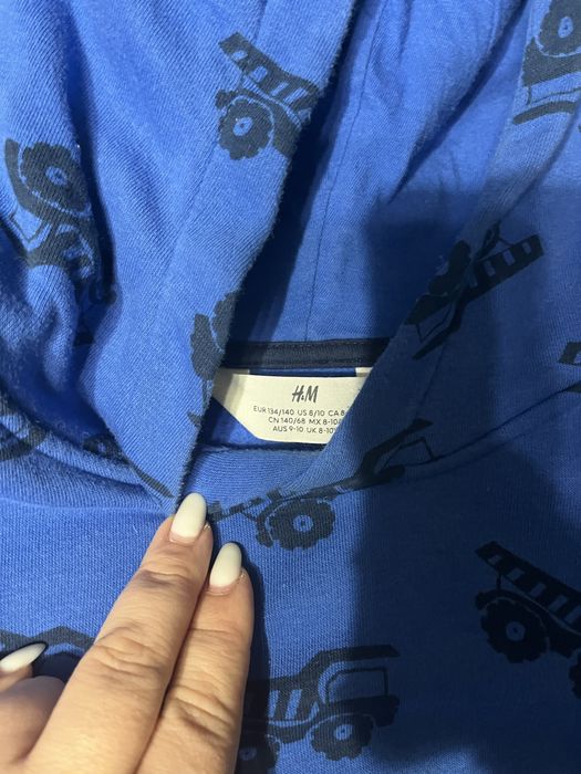 Толстовки 134-140 размер