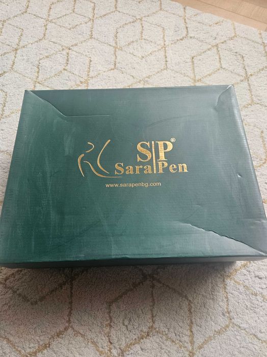 Sara Pen, лачени боти