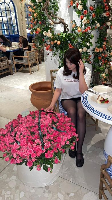 Свежые цветы продается! .