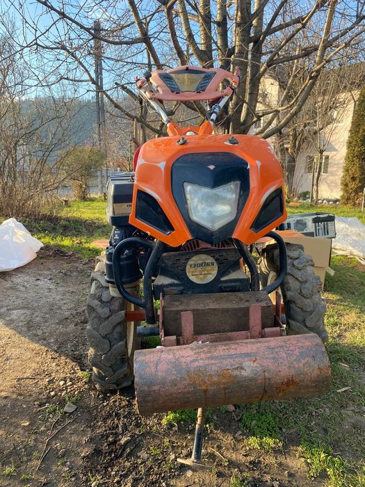 Motocultor cu remorcă