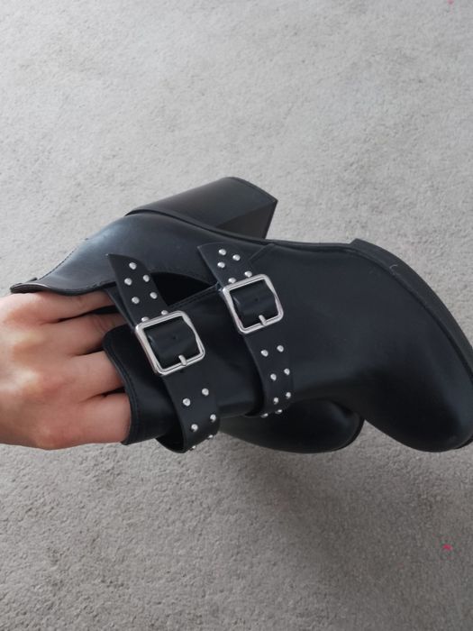 Дамски боти размер 38