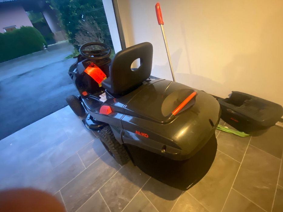 Tractoras de tus iarba
