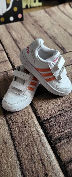 Adidas Nike nr 32