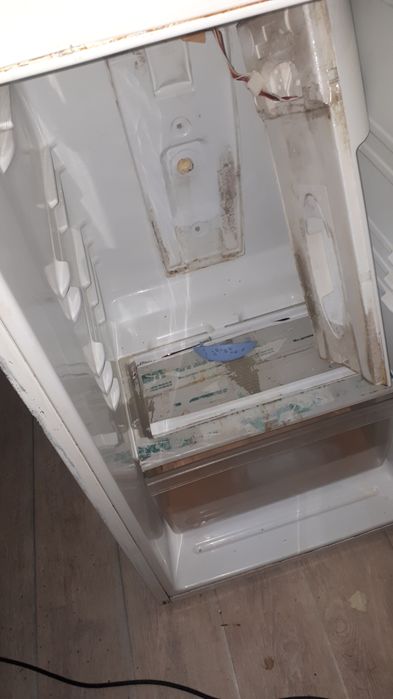 Продам холодильник