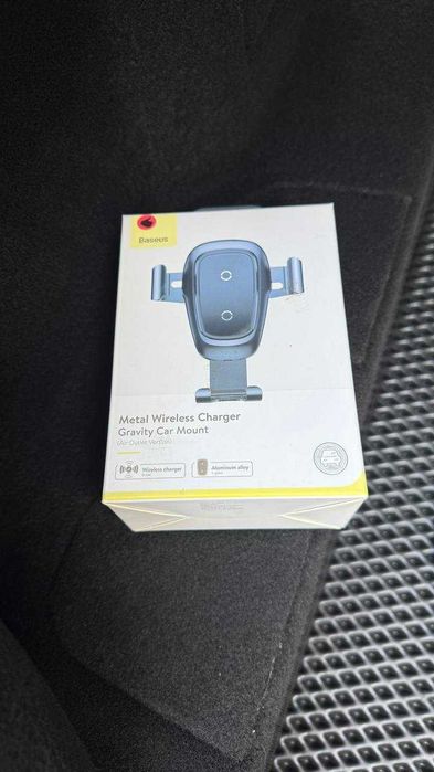Продается автозарядка подставка для телефона Baseus